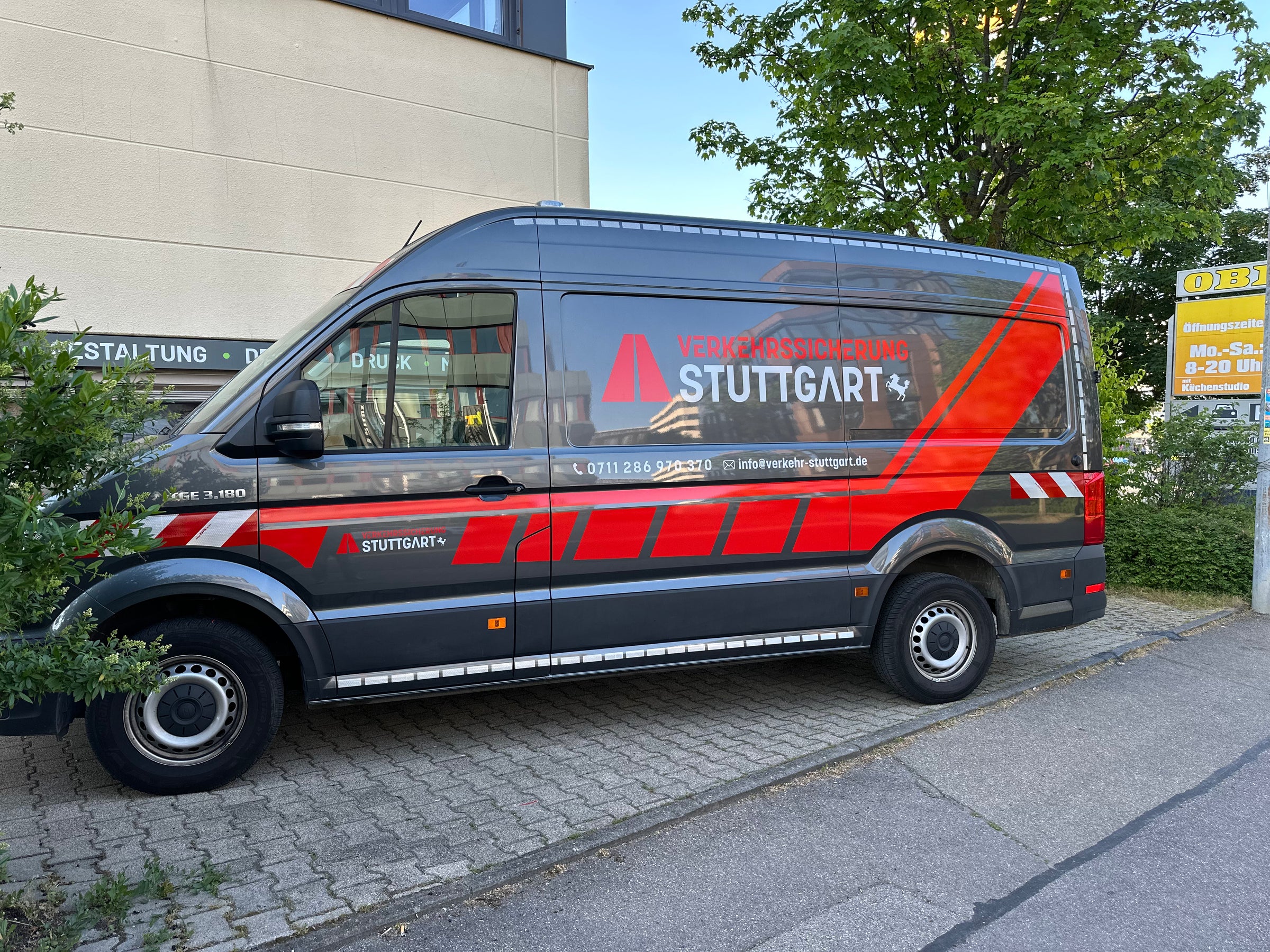 Fahrzeug-Werbung-Behoerden-Echterdingen-Beschriftung-Auto