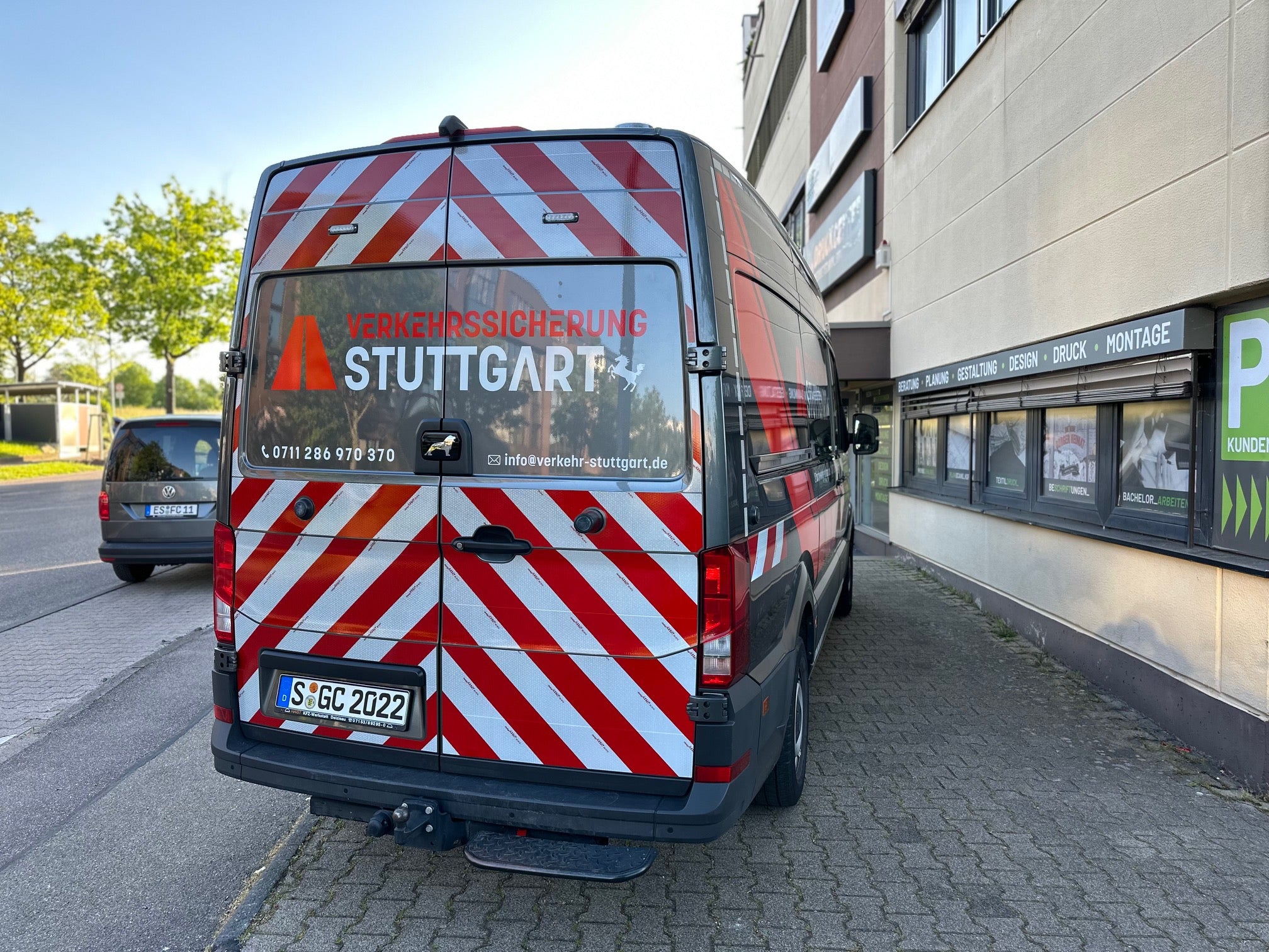 Verkehrssicherung-Stuttgart-Fahrzeug-folierung-Aufkleber-Auto-Kleber-Fildercopy